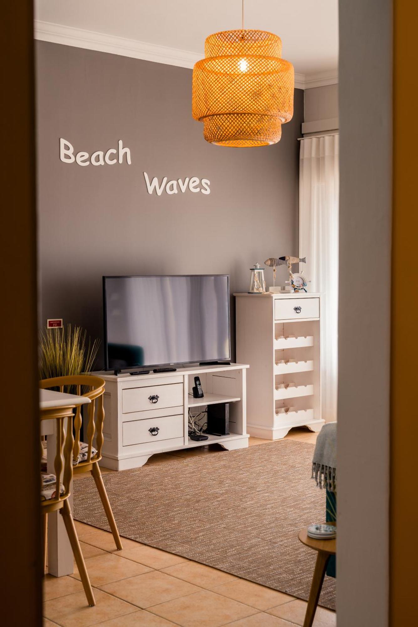 Beach Waves Πόντα Ντελγκάντα Εξωτερικό φωτογραφία